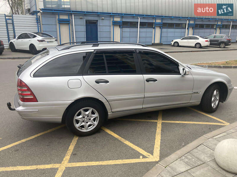 Універсал Mercedes-Benz C-Class 2003 в Києві фото 5 Універсал Mercedes-Benz C-Class 2003 в Києві