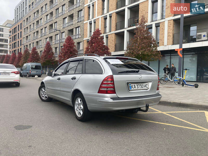 Універсал Mercedes-Benz C-Class 2003 в Києві фото 10 Універсал Mercedes-Benz C-Class 2003 в Києві