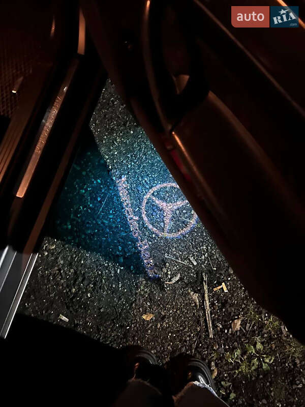 Седан Mercedes-Benz C-Class 2002 в Полонном