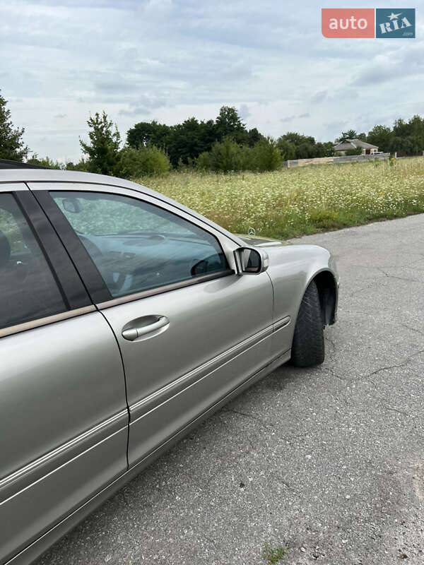 Седан Mercedes-Benz C-Class 2002 в Полонном