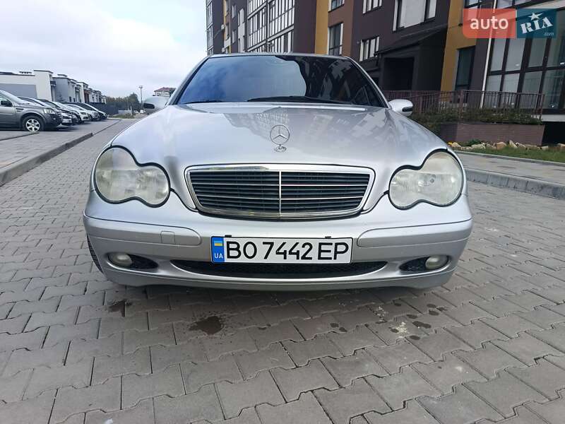 Седан Mercedes-Benz C-Class 2001 в Тернополе