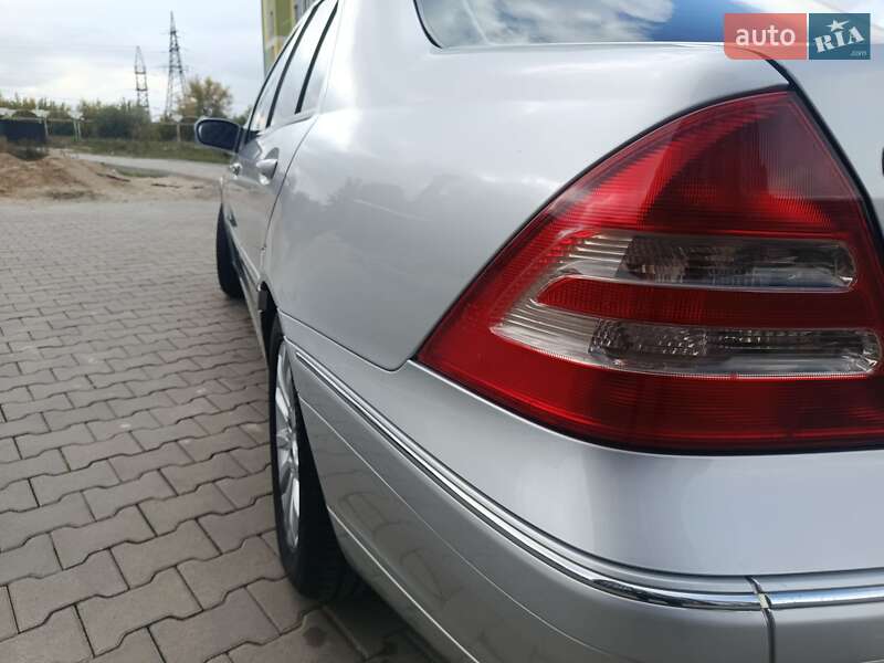 Седан Mercedes-Benz C-Class 2001 в Тернополе