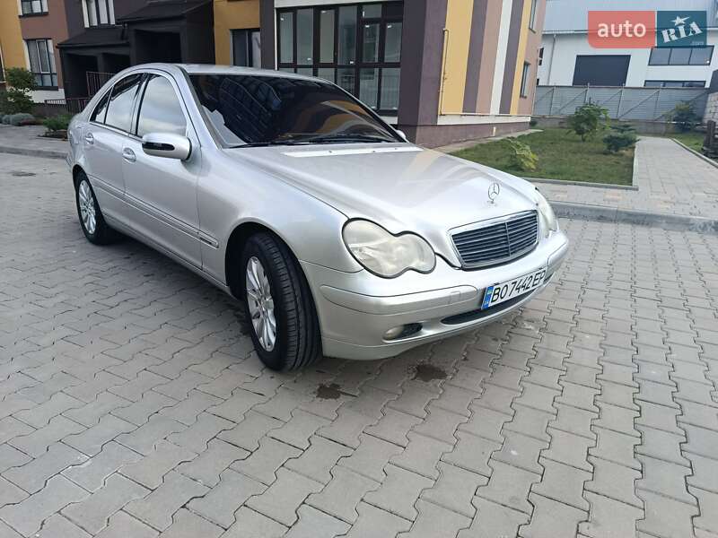 Седан Mercedes-Benz C-Class 2001 в Тернополе
