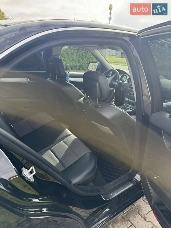 Седан Mercedes-Benz C-Class 2008 в Львові