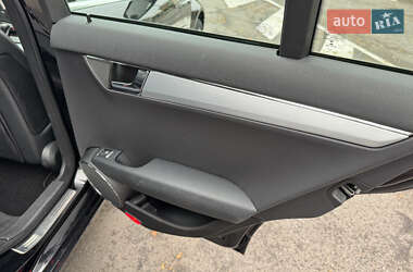 Универсал Mercedes-Benz C-Class 2009 в 