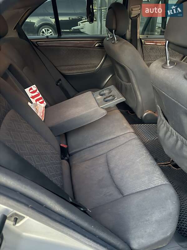 Седан Mercedes-Benz C-Class 2001 в Миколаєві фото 15 Седан Mercedes-Benz C-Class 2001 в Миколаєві