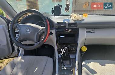 Седан Mercedes-Benz C-Class 2003 в 