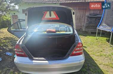 Седан Mercedes-Benz C-Class 2003 в 