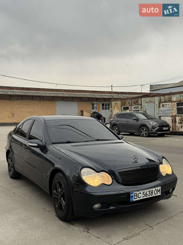 Седан Mercedes-Benz C-Class 2002 в Полтаве