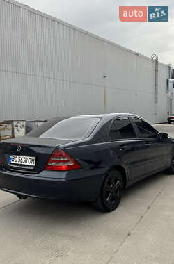 Седан Mercedes-Benz C-Class 2002 в 
