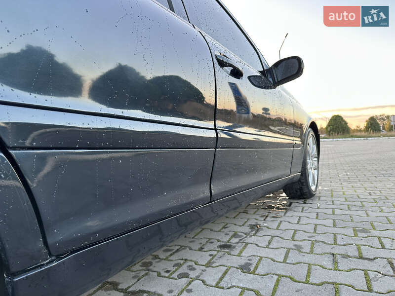 Седан Mercedes-Benz C-Class 2001 в Жовкве