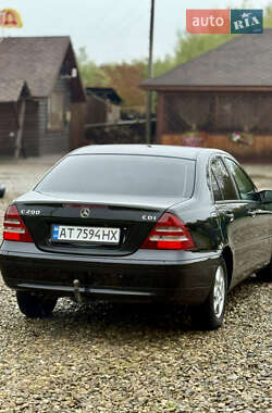 Седан Mercedes-Benz C-Class 2003 в 
