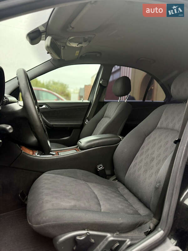 Седан Mercedes-Benz C-Class 2003 в Коломиї