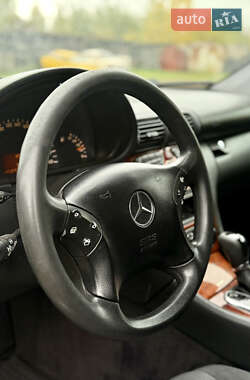 Седан Mercedes-Benz C-Class 2003 в 