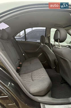 Седан Mercedes-Benz C-Class 2003 в 