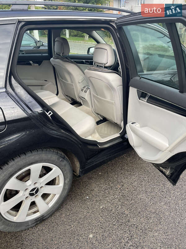 Универсал Mercedes-Benz C-Class 2009 в Луцке
