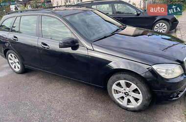 Універсал Mercedes-Benz C-Class 2009 в  фото 3 Універсал Mercedes-Benz C-Class 2009 в