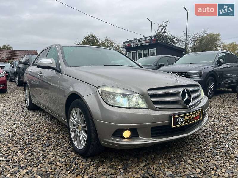 Седан Mercedes-Benz C-Class 2007 в Коломые