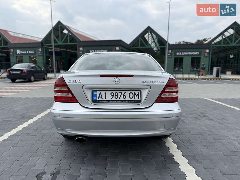 Седан Mercedes-Benz C-Class 2006 в Ірпені