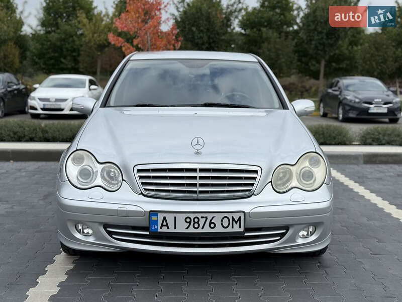 Седан Mercedes-Benz C-Class 2006 в Ірпені