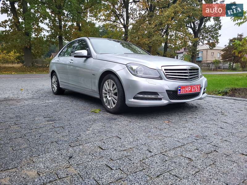 Седан Mercedes-Benz C-Class 2011 в Вінниці