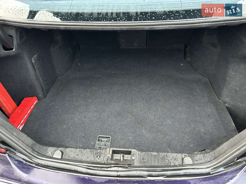 Седан Mercedes-Benz C-Class 2003 в Луцке