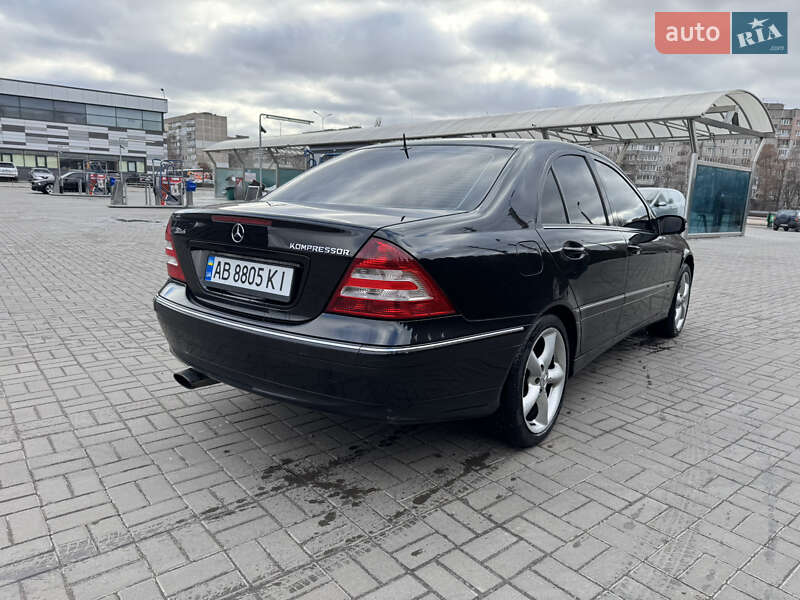 Седан Mercedes-Benz C-Class 2004 в Могилев-Подольске
