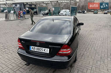 Седан Mercedes-Benz C-Class 2004 в 
