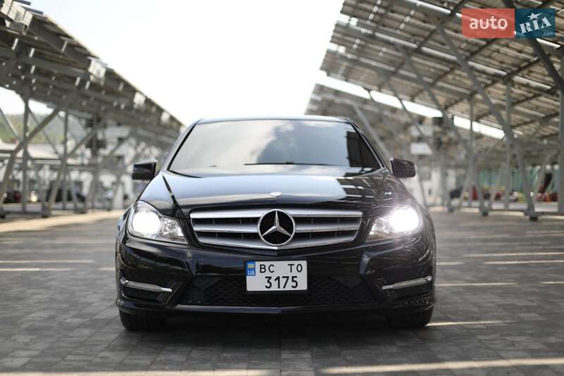 Седан Mercedes-Benz C-Class 2012 в 