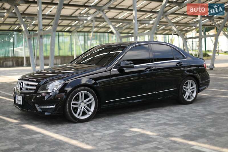 Седан Mercedes-Benz C-Class 2012 в Львове