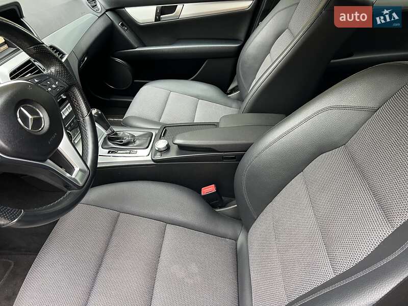 Седан Mercedes-Benz C-Class 2013 в Одесі