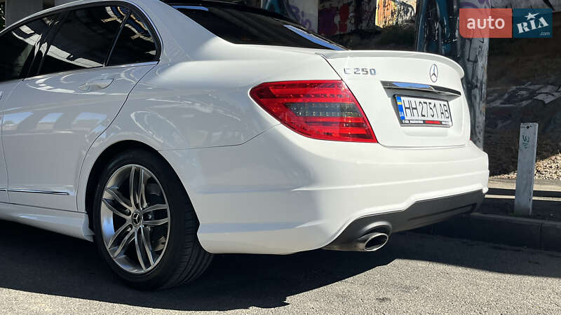 Седан Mercedes-Benz C-Class 2013 в Одесі