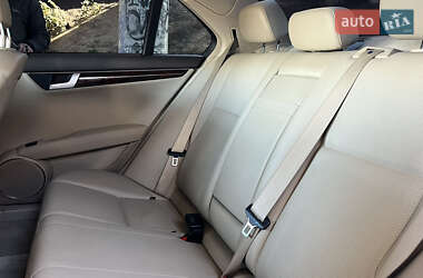Седан Mercedes-Benz C-Class 2013 в 