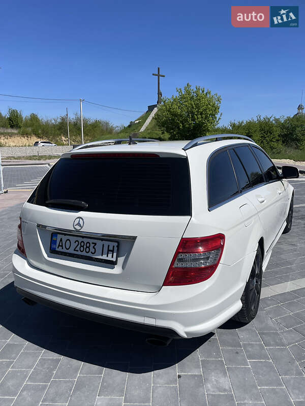 Универсал Mercedes-Benz C-Class 2008 в Мостиске
