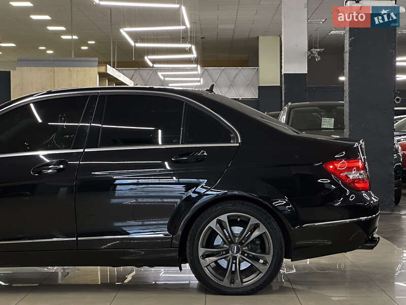 Седан Mercedes-Benz C-Class 2013 в Николаеве