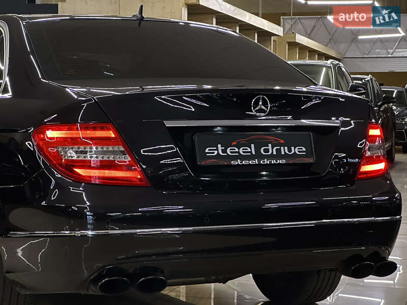 Седан Mercedes-Benz C-Class 2013 в Николаеве