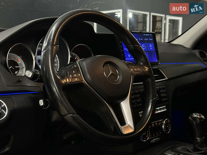 Седан Mercedes-Benz C-Class 2013 в Николаеве
