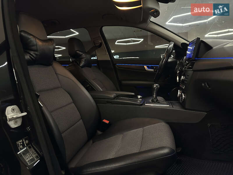 Седан Mercedes-Benz C-Class 2013 в Николаеве