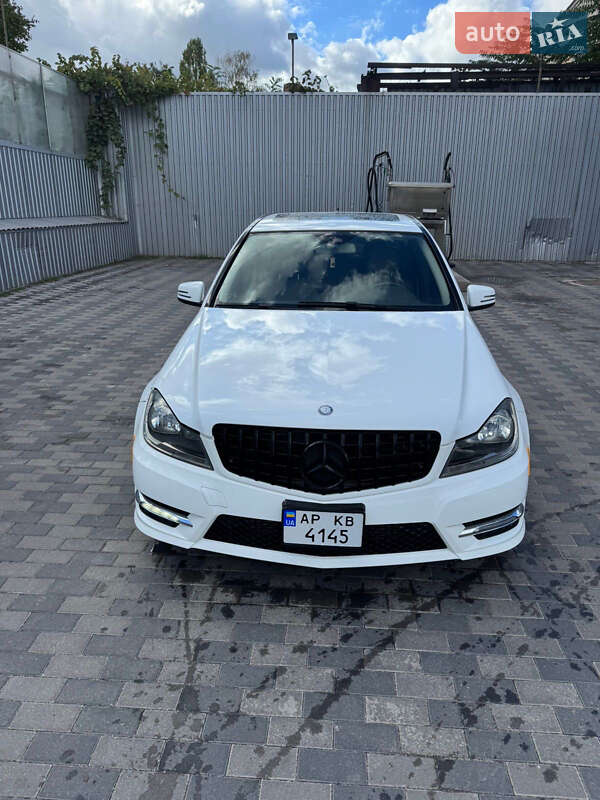 Mercedes-Benz C-Class 2013 Mercedes-Benz C-Class 2013