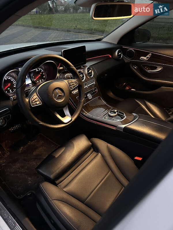 Седан Mercedes-Benz C-Class 2017 в Львове