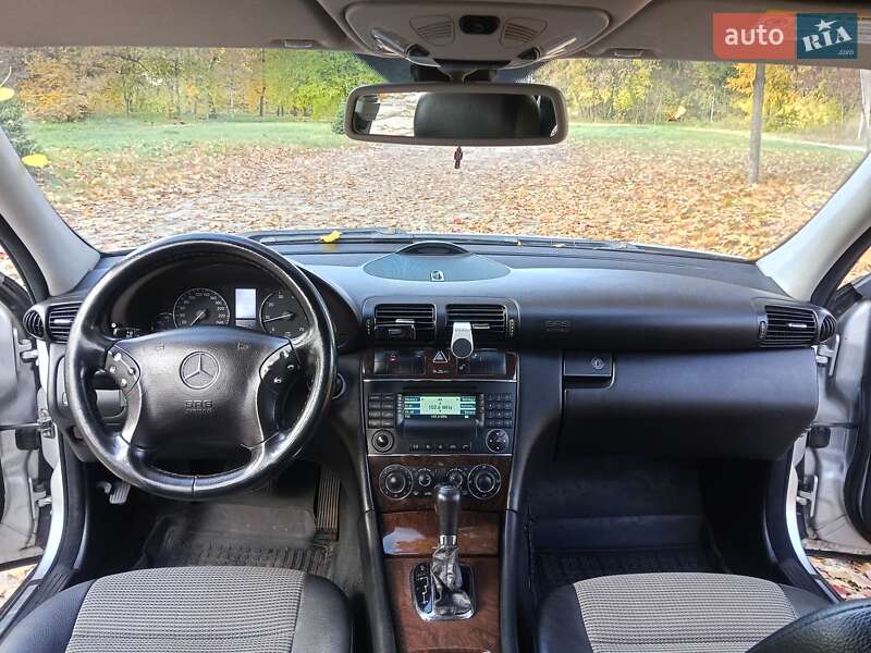Седан Mercedes-Benz C-Class 2004 в Сумах