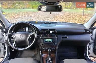 Седан Mercedes-Benz C-Class 2004 в 