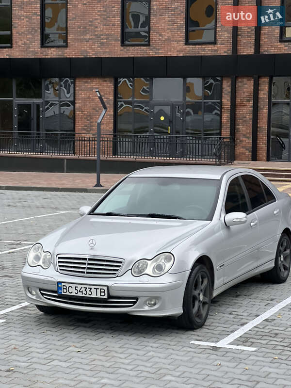 Седан Mercedes-Benz C-Class 2006 в Вінниці