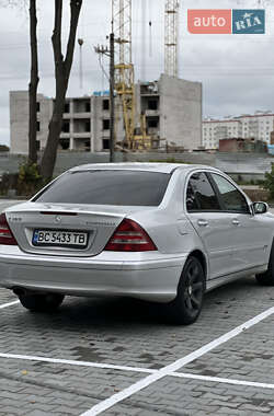 Седан Mercedes-Benz C-Class 2006 в 