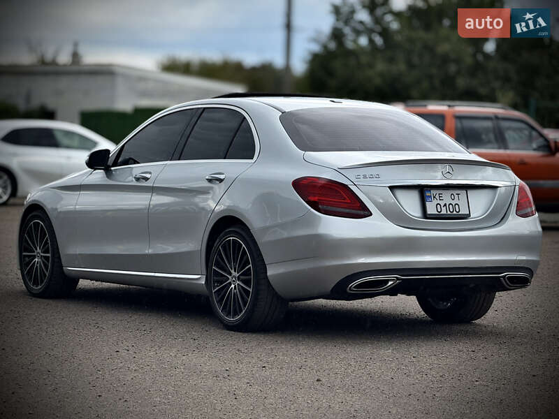 Седан Mercedes-Benz C-Class 2018 в Запорожье