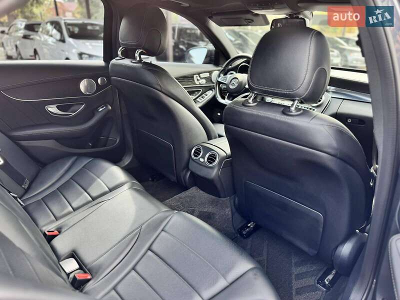 Седан Mercedes-Benz C-Class 2015 в Кривом Роге