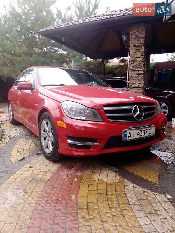 Седан Mercedes-Benz C-Class 2014 в Киеве