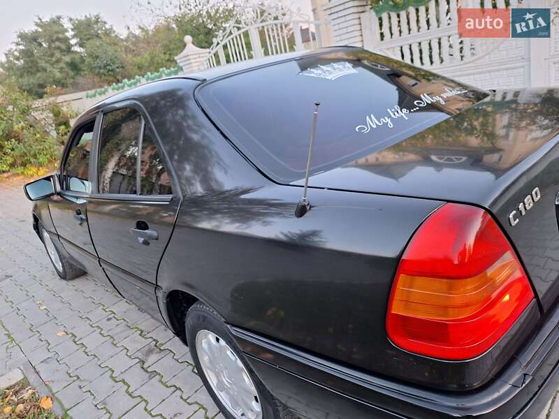 Седан Mercedes-Benz C-Class 1994 в Чернівцях
