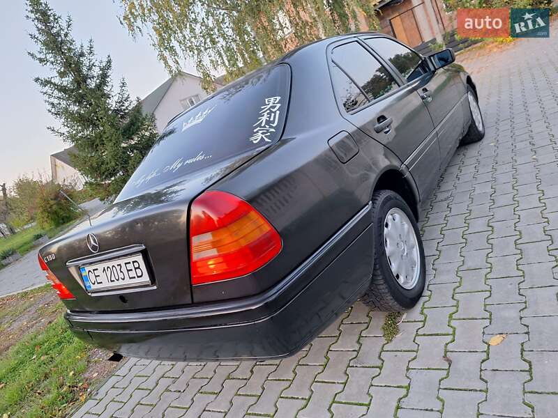 Седан Mercedes-Benz C-Class 1994 в Чернівцях