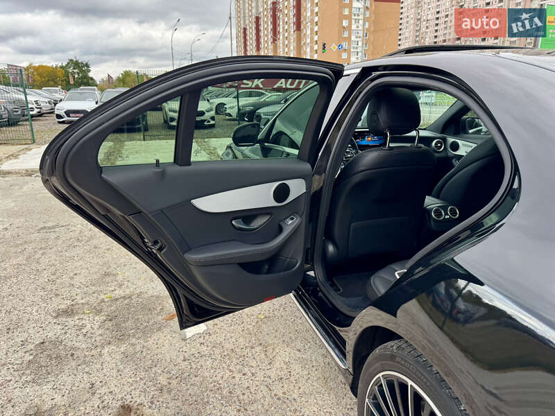 Седан Mercedes-Benz C-Class 2021 в Киеве